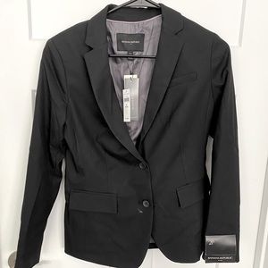 Women’s Banana Republic Blazer size 2P black NWT